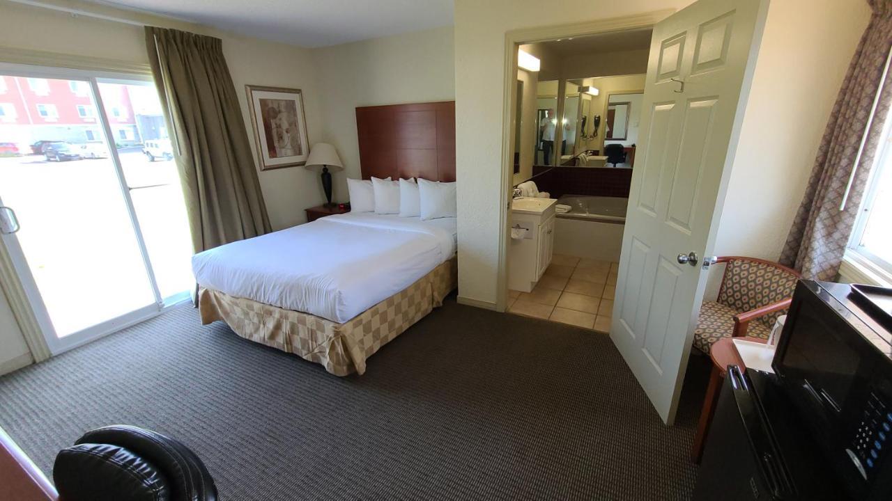 Travelodge By Wyndham Gananoque Dış mekan fotoğraf